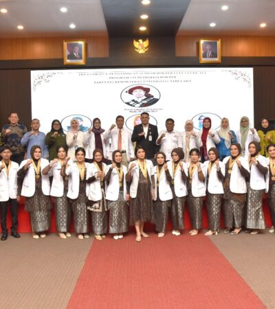 18 Dokter Baru Resmi Dilantik, Rektor Untad Tekankan Pentingnya Integritas dan Pengabdian